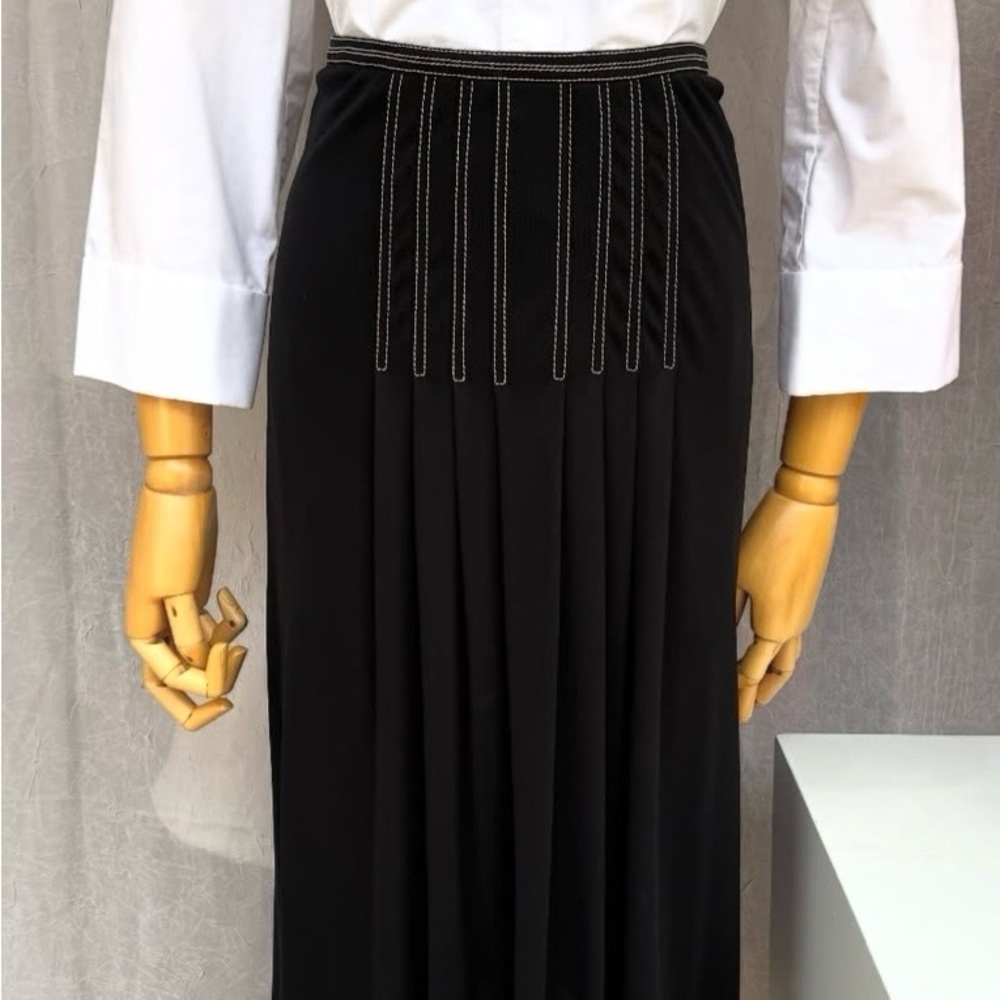 Vintage Hermes Black Pleated Midi Skirt with White Contrast Stitch Detail